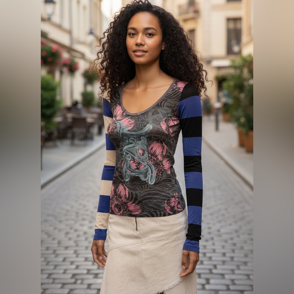 Custo Barcelona Women’s Graphic Long-Sleeve Top – Size 1
